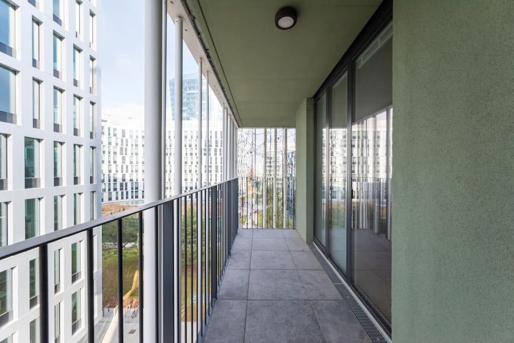 Smart With Terrace By Hm * Viena